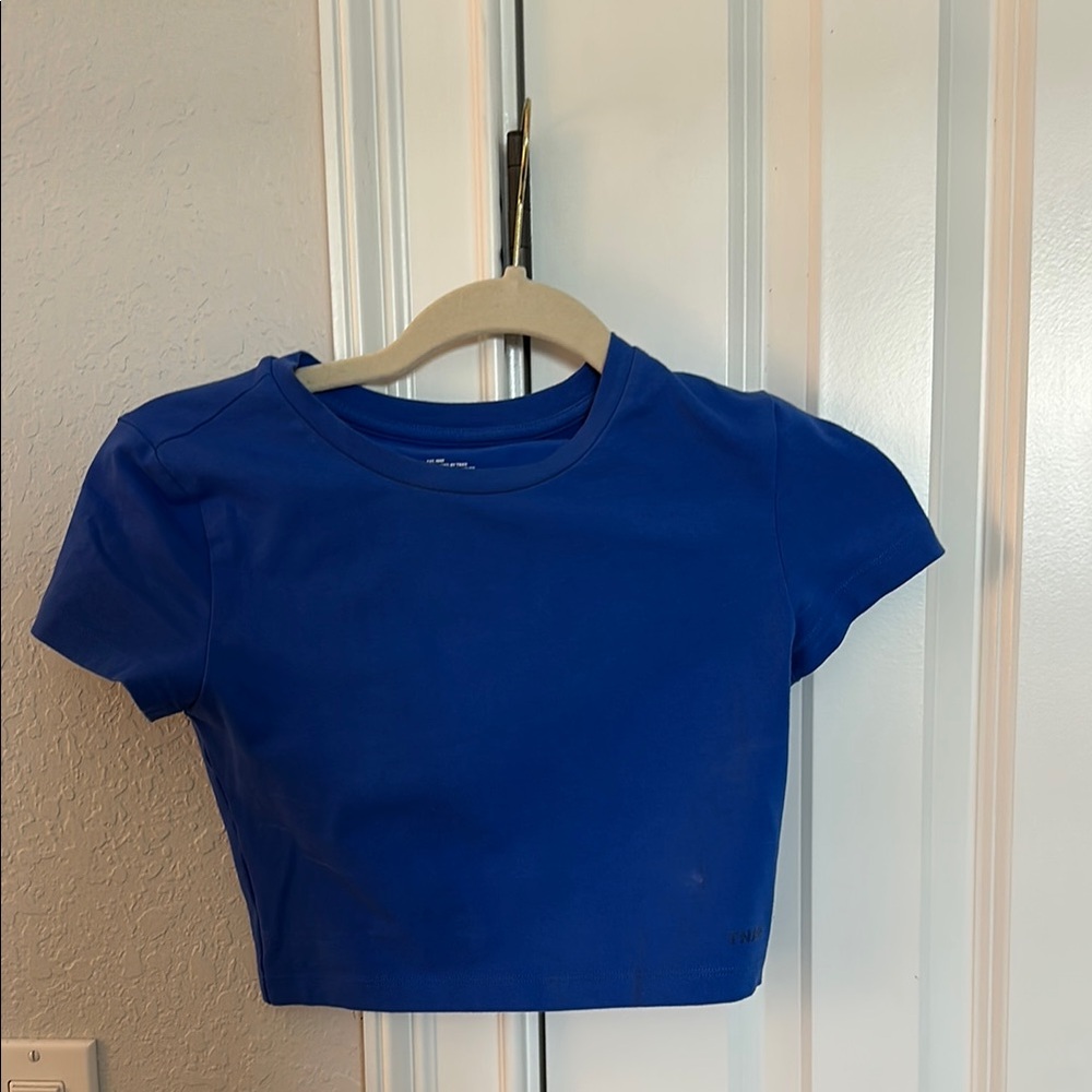 Aritzia TNA top